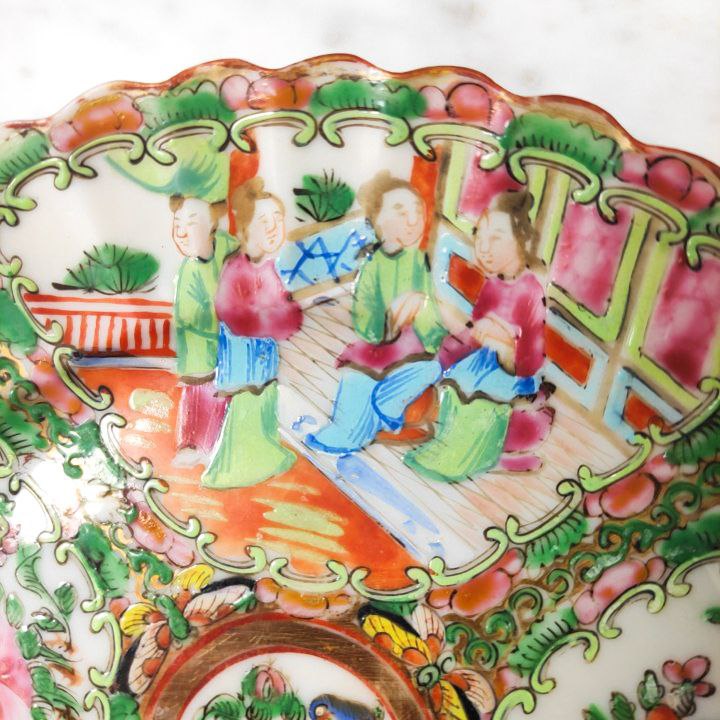 Plato Chino Antiguo Rose Medallion de Cantón Minguo Primera República China (1912-1949)