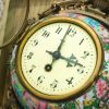 Reloj Francés de bronce hecho con cuenco de porcelana china Famille rose, rose medallion, Periodo Tongzhi (1861-1874) dinastia Qing