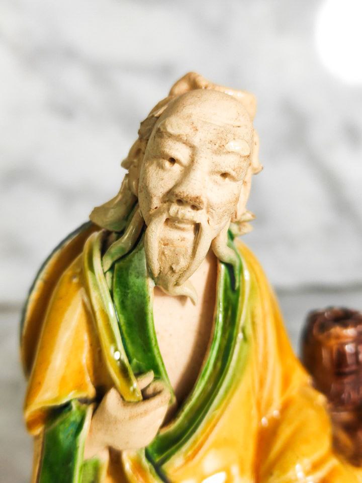 Figura de hombre de Shiwan c.1950