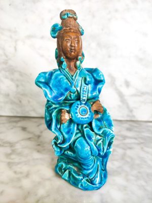 Figura China de Mujer de Terracota de Shiwan c.1890 con instrumento