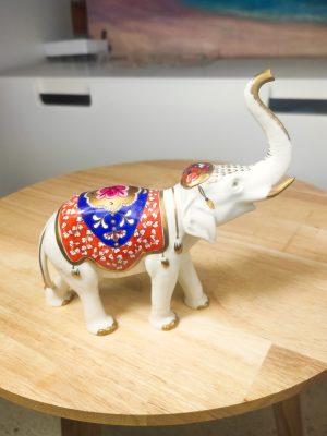 Figura de Elefante de Porcelana del Escultor Alemán Rudolf Kammer c.1960.