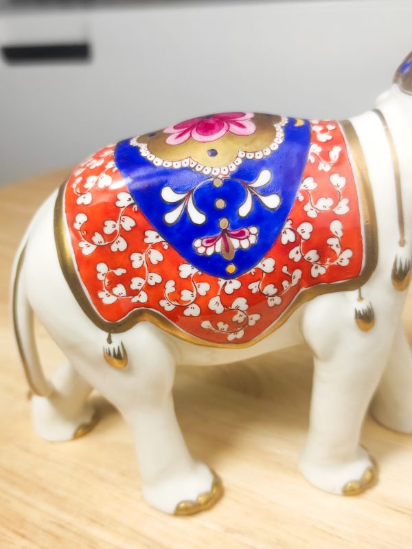 Figura de Elefante de Porcelana del Escultor Alemán Rudolf Kammer c.1960.
