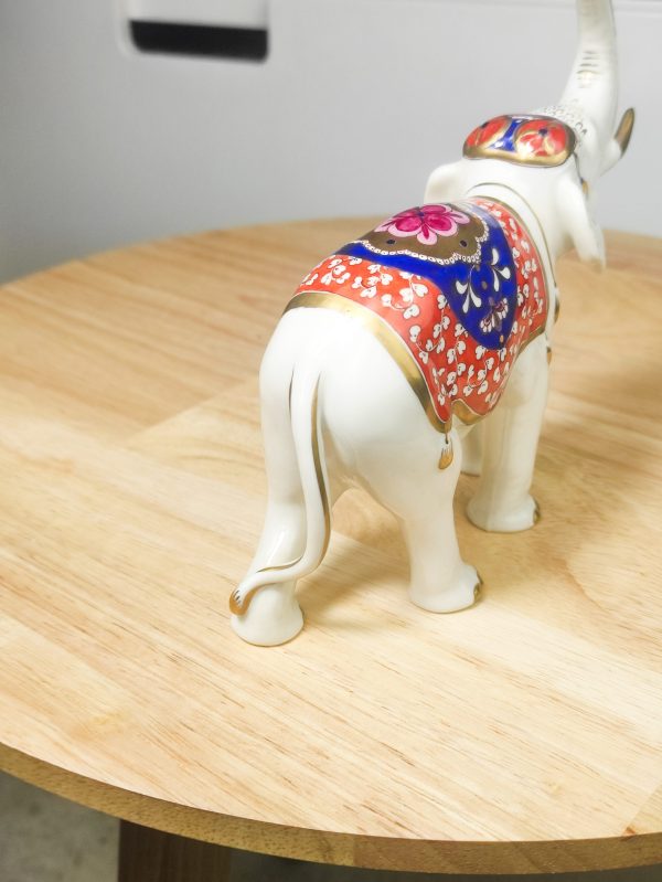 Figura de Elefante de Porcelana del Escultor Alemán Rudolf Kammer c.1960.