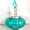 Perfumero de vidrio azul con metal bañado en plata art decó (1920-1930)