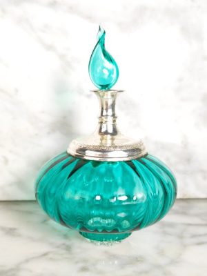 Perfumero de vidrio azul con metal bañado en plata art decó (1920-1930)