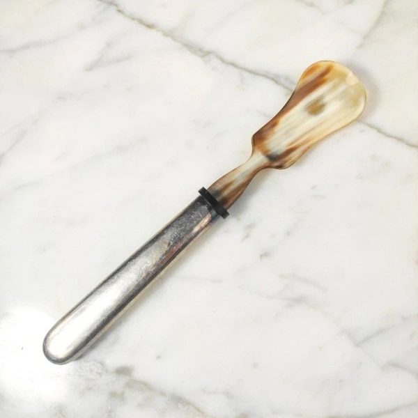 Cuchara para Caviar de Plata y cuerno, 57g