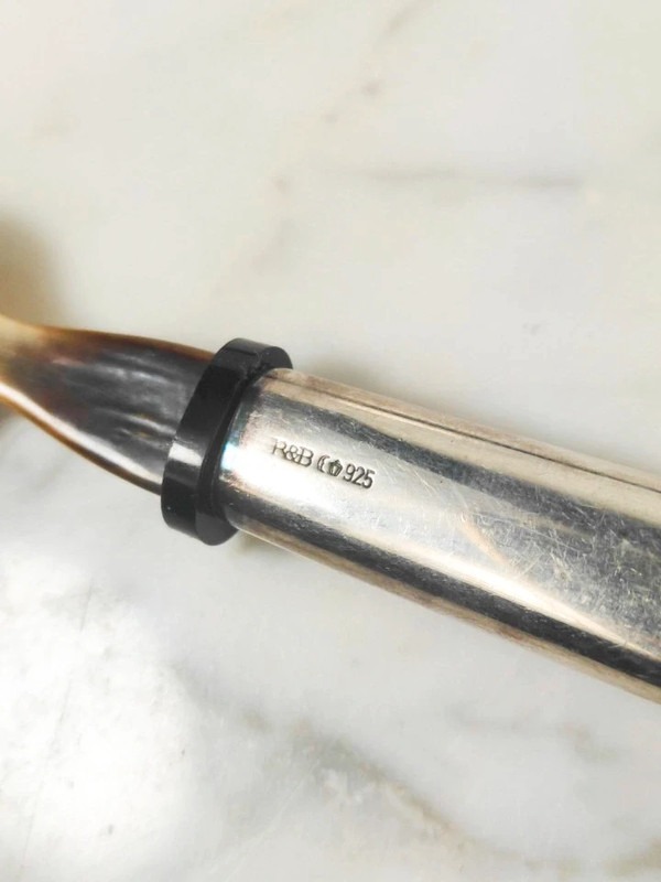 Cuchara para Caviar de Plata y cuerno, 57g