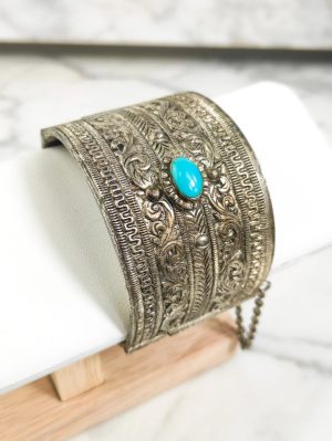 Antiguo Brazalete indio bañado en plata y vidrio azul 1950