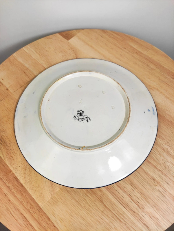 Macetero con su plato de porcelana de Gien, Francia finales s.XIX