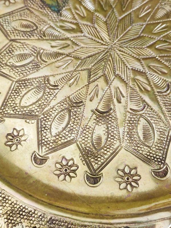 Bandeja de té Marroquí repujada antigua de bronce
