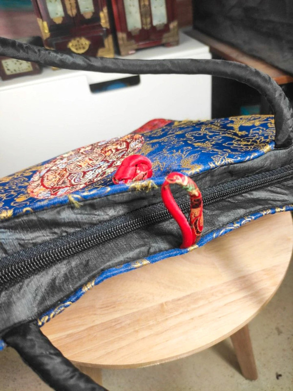 Bolso de Seda China con dragones Dorados