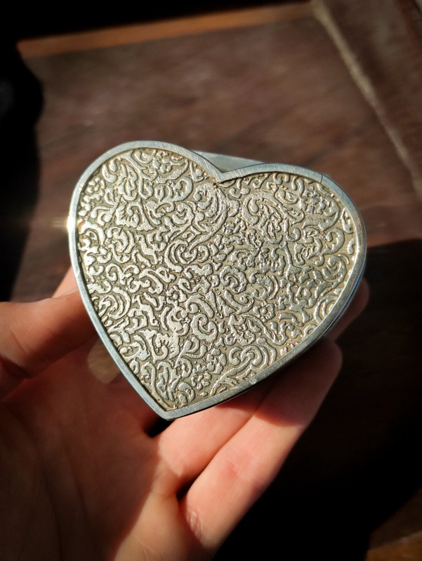 Antiguo Joyero en forma de corazón