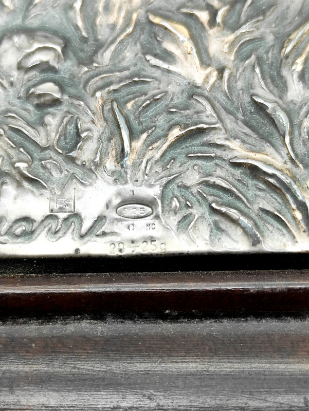 Antigua Caja italiana musical de Alliani con relieve de Plata 925 bilaminada