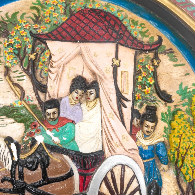 Bajorrelieve Italiano de Capodimonte de escena oriental China o Japonesa de escayola, mide 45cm