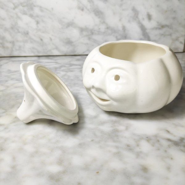 Smiling Garlic Pot de Francia, 1980