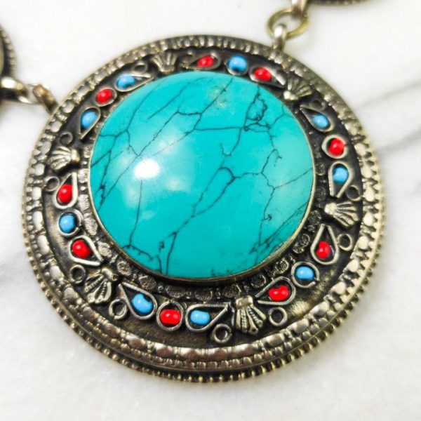 Collar estilo Tibetano perlas de vidrio rojas y azules