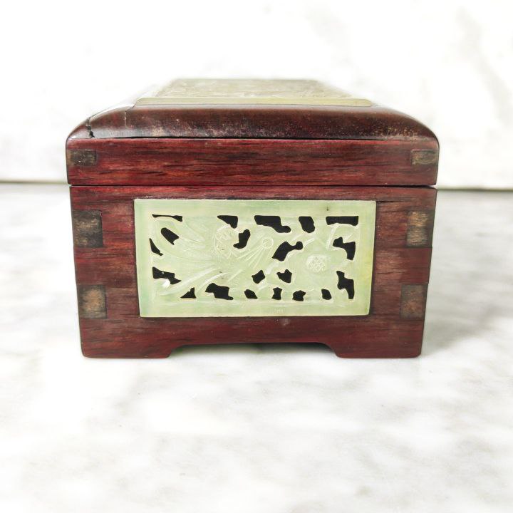 Caja China Lacada con Jade c.1950