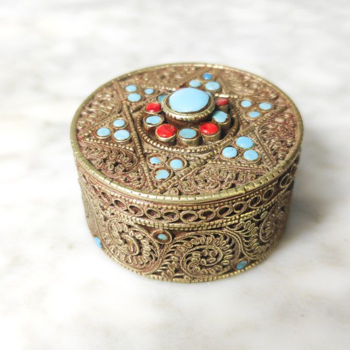 Caja Tibetana de bronce con filigrana c.1950