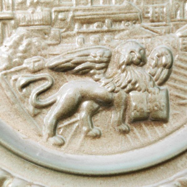 Plato de Cerámica Ucraniana de LKSF Lvov c.1960