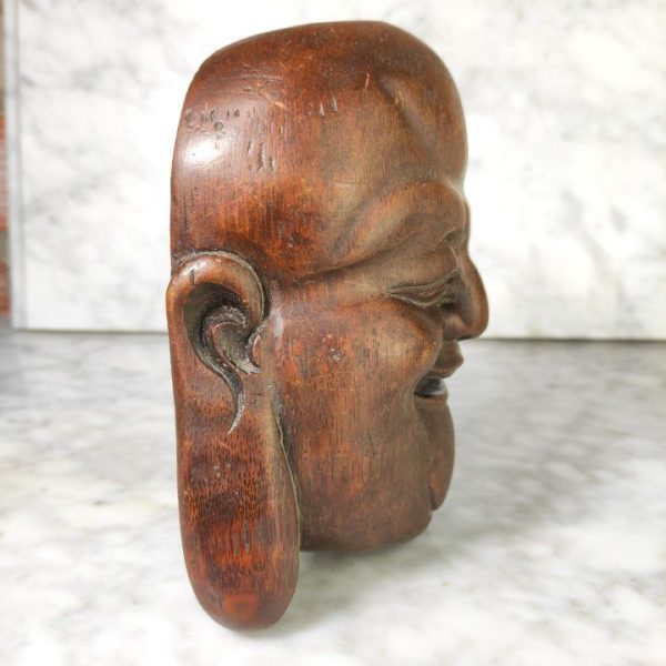 LOTE000148_03.jpg Máscara China de Bambú del Buda Sonriente Tallada Antigua de China finales s.XIX
