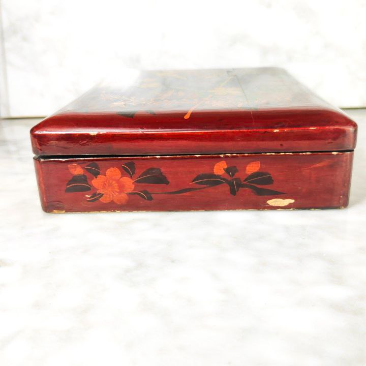 Caja Japonesa de Laca Periodo Meiji (1868-1912)