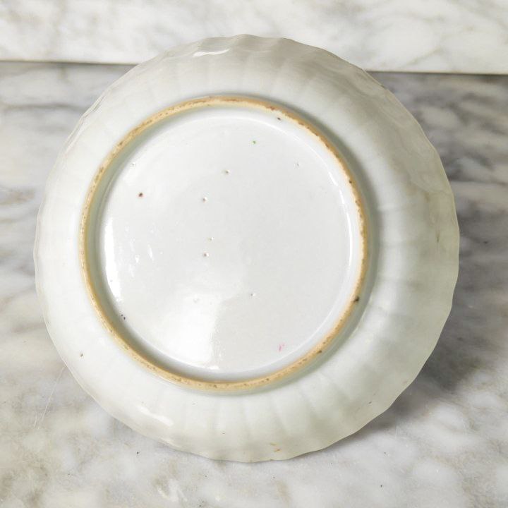 Plato Chino pequeño para té Periodo Qianlong o Jiaqing (1792-1820)