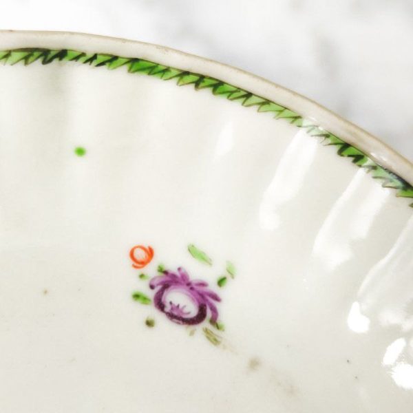 Plato Chino pequeño para té Periodo Qianlong o Jiaqing (1792-1820)