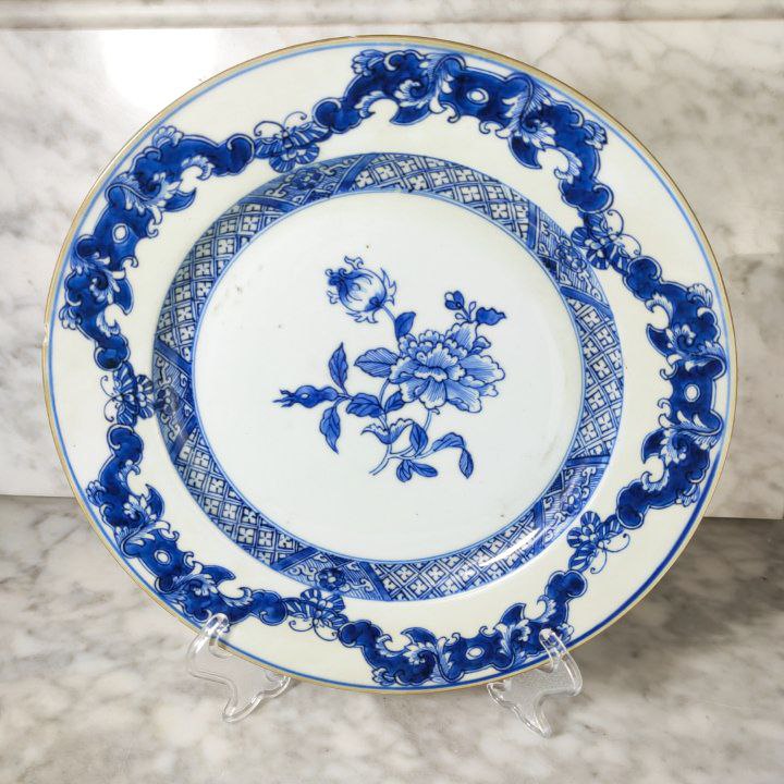Plato Chino Grande Periodo Qianlong  Compania de Indias (1735-1796)