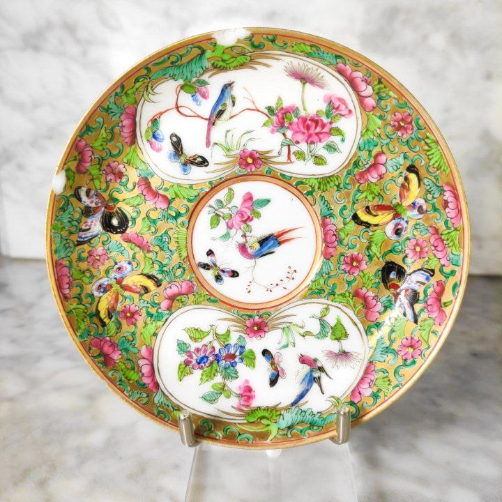 Plato Chino de Cantón Rose Medallion periodo Primera República (1911-1949)