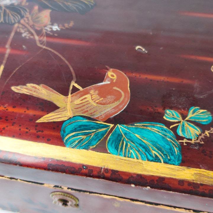 Caja lacada Japonesa del periodo Meiji (1868-1911) rectangular