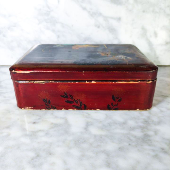 Caja lacada Japonesa del periodo Meiji (1868-1911) rectangular