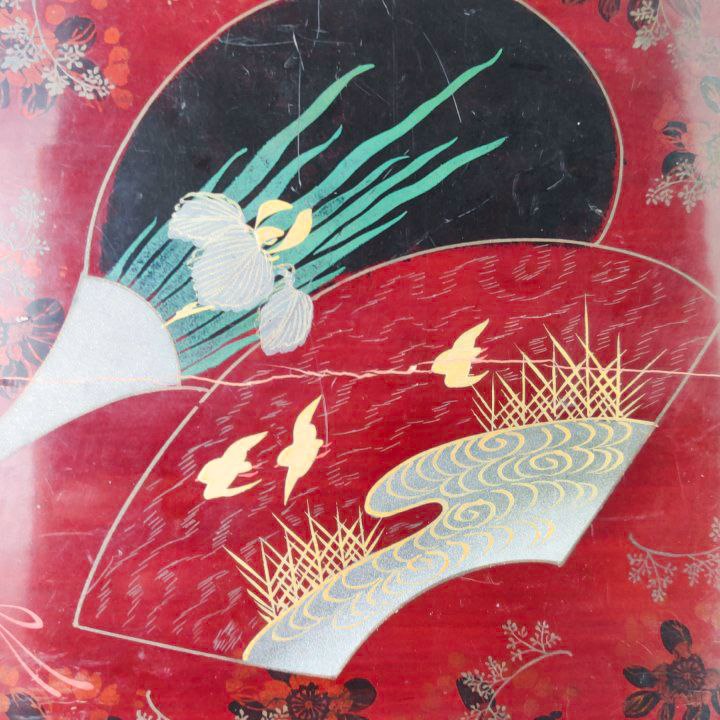 Caja lacada Japonesa del periodo Meiji (1868-1911) cuadrada grande