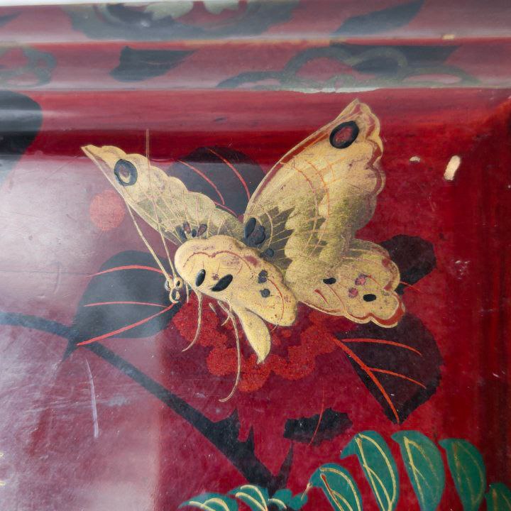 Caja lacada Japonesa del periodo Meiji (1868-1911) con llave