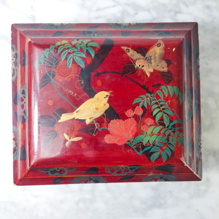 Caja lacada Japonesa del periodo Meiji (1868-1911) con llave