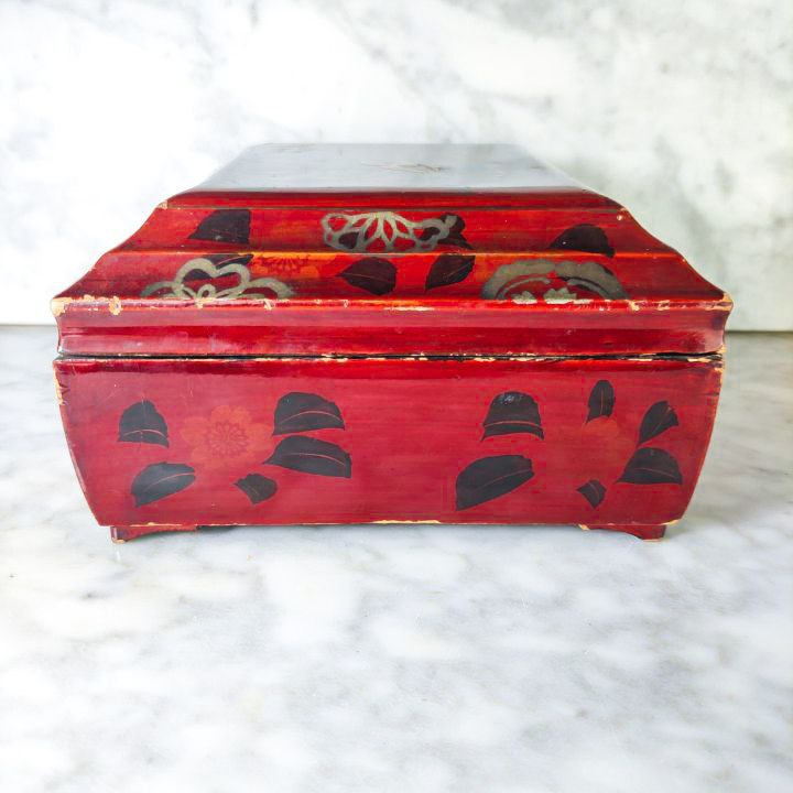 Caja lacada Japonesa del periodo Meiji (1868-1911) con llave