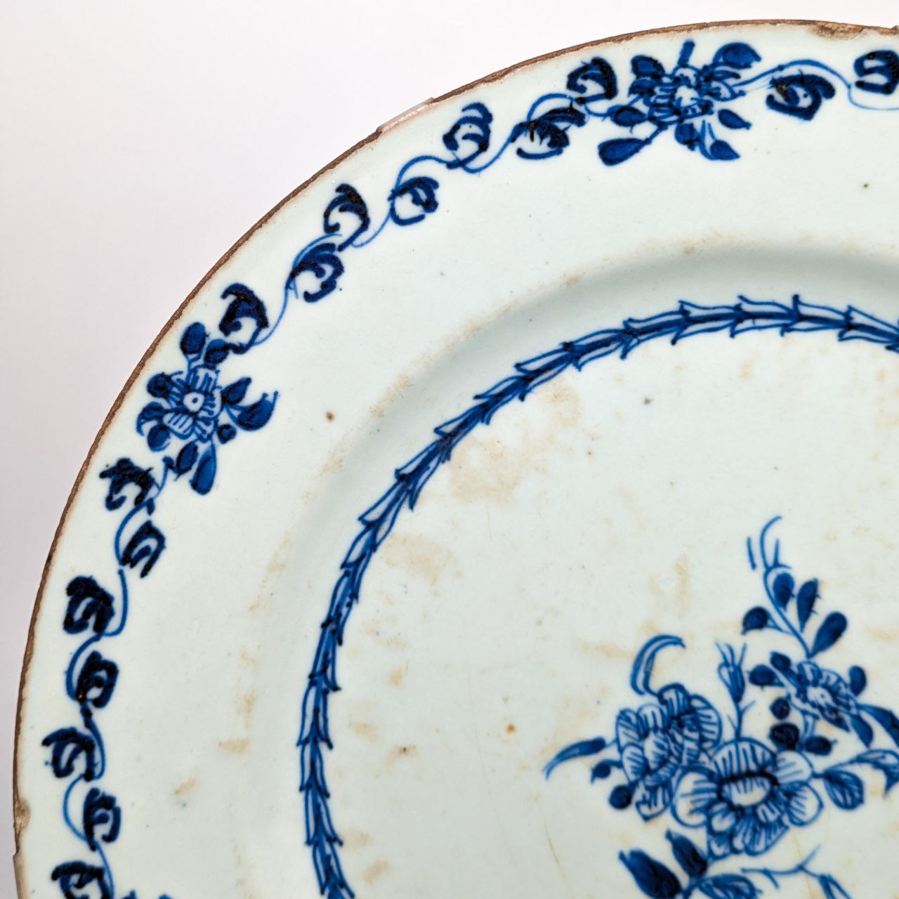 Plato Chino compania de Indias periodo Qianlong (1736-1795) dinastía Qing