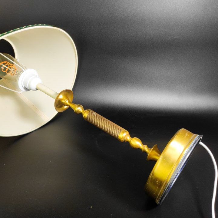 Lámpara de metal dorado vintage