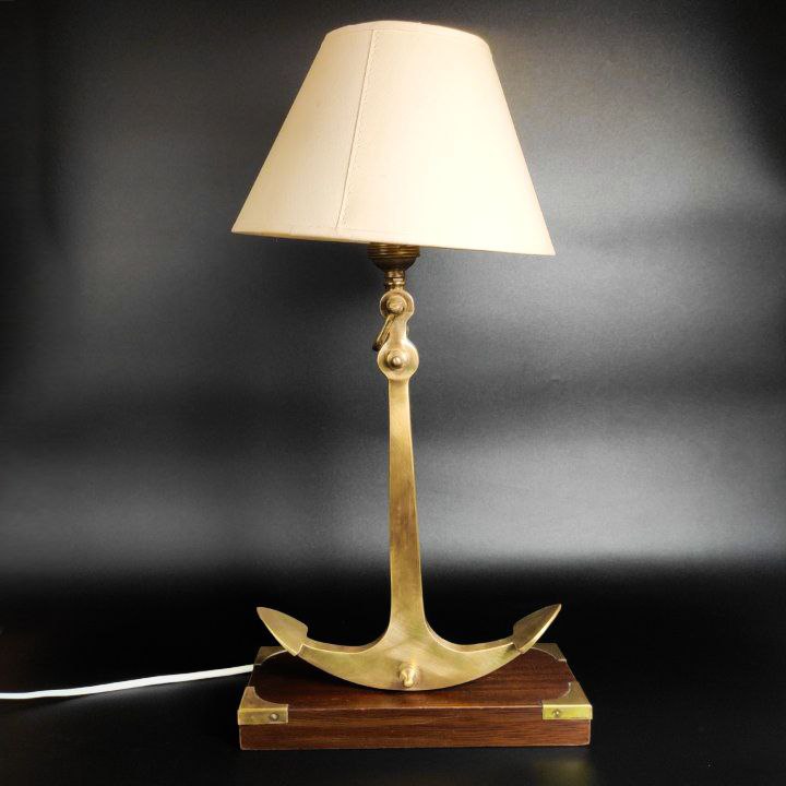 Lámpara en forma de Ancla Marinera de bronce estilo art decó c.1960