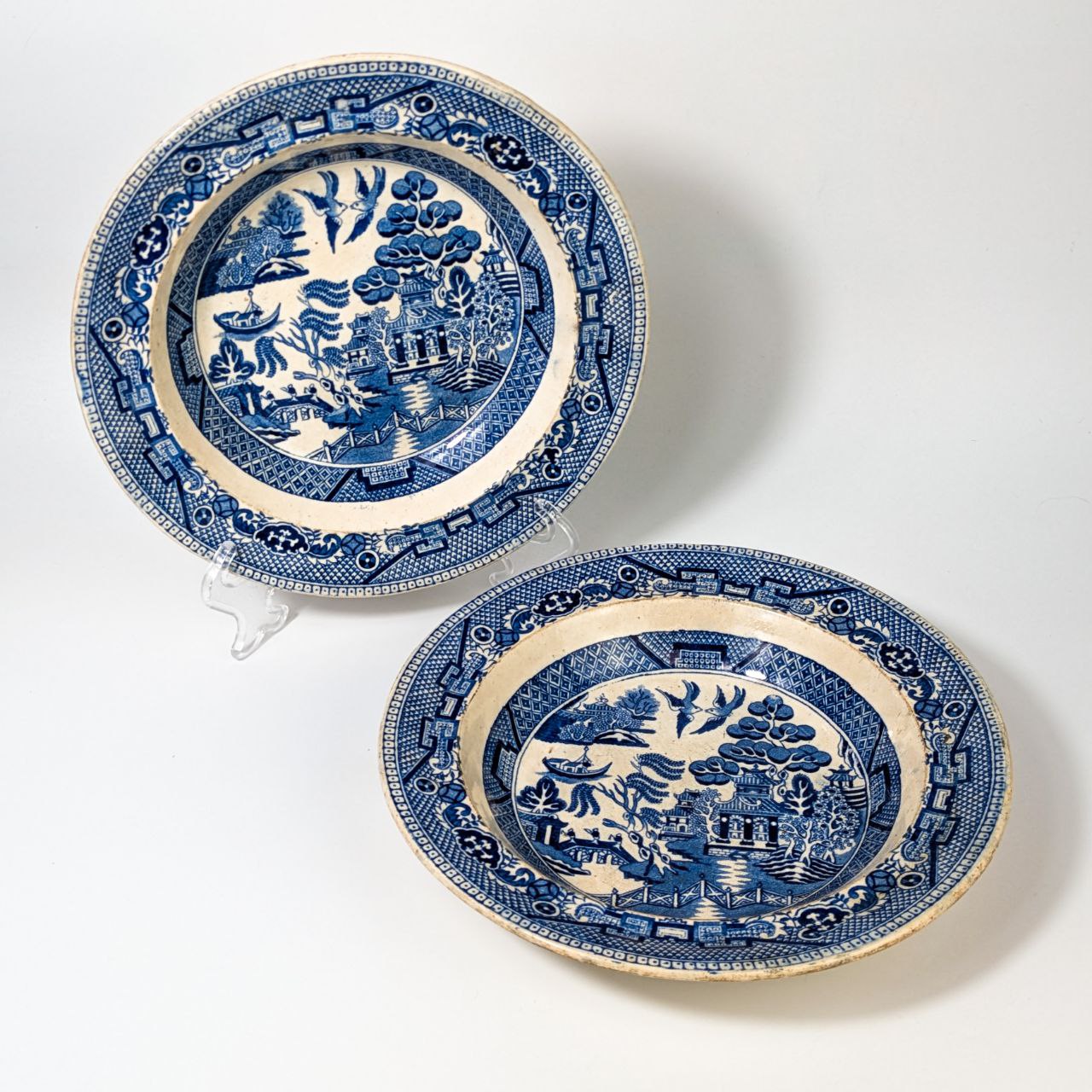 Pareja de Platos antiguos de loza Inglesa de finales del s.XIX con el patrón Blue Willow