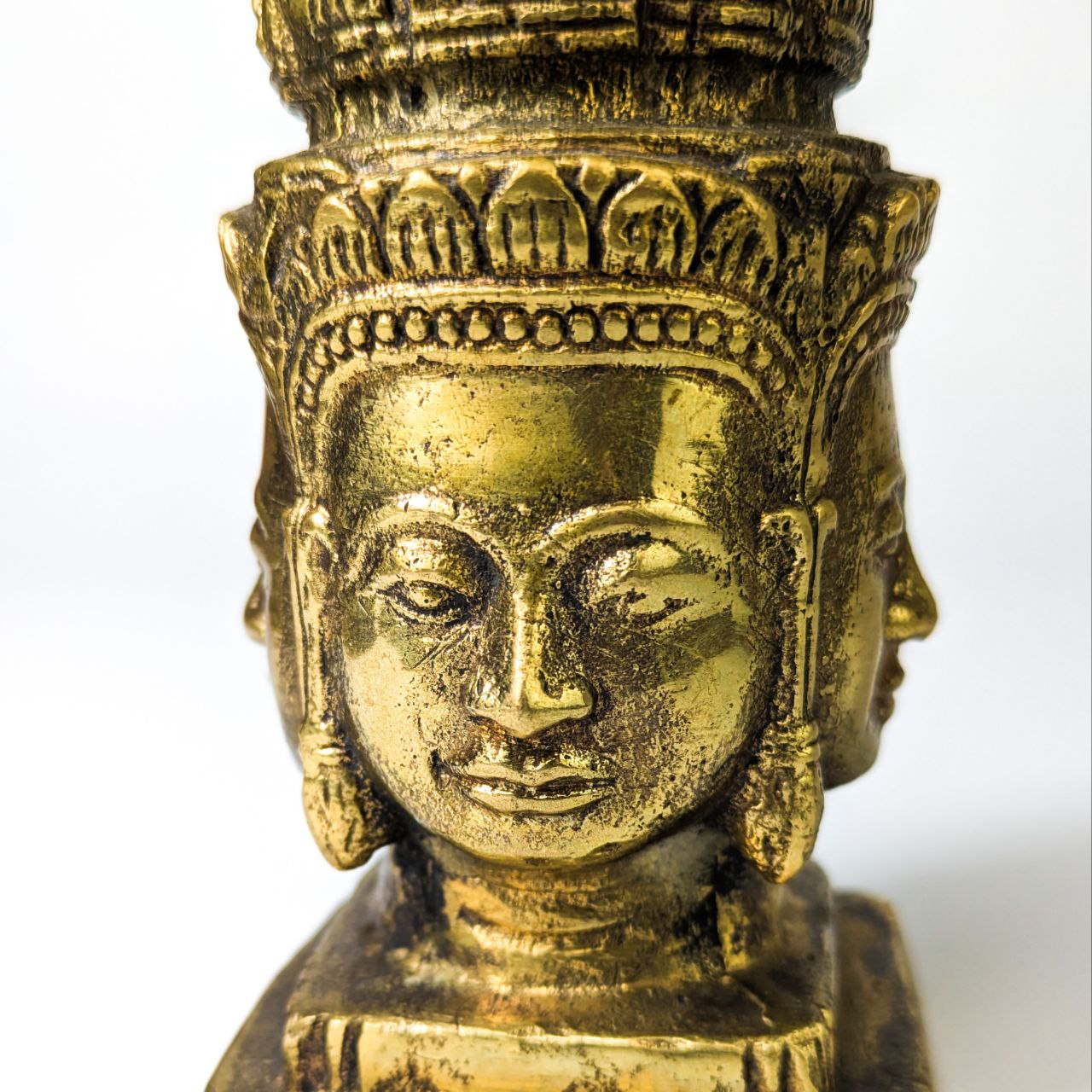 Cabeza del dios Hindú Brahma de bronce Jemer, Periodo Bayón s.XII, Camboya