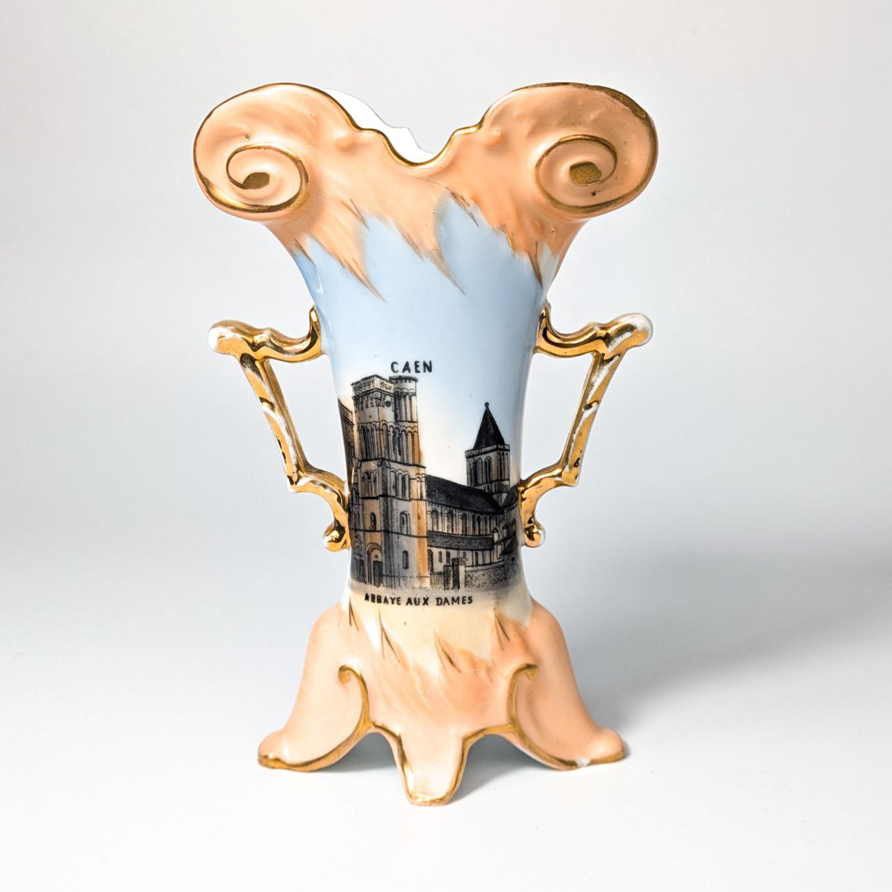 Jarrón de Porcelana de La Abadía de las Damas, Caen, Francia c.1900