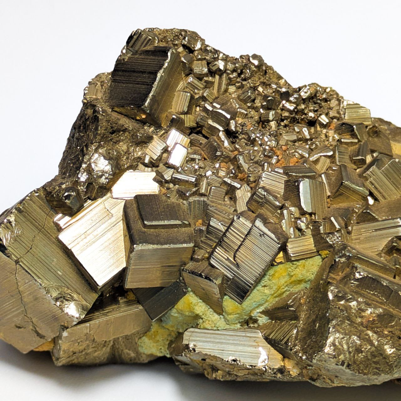 Mineral de Pirita, Huanzala, Perú