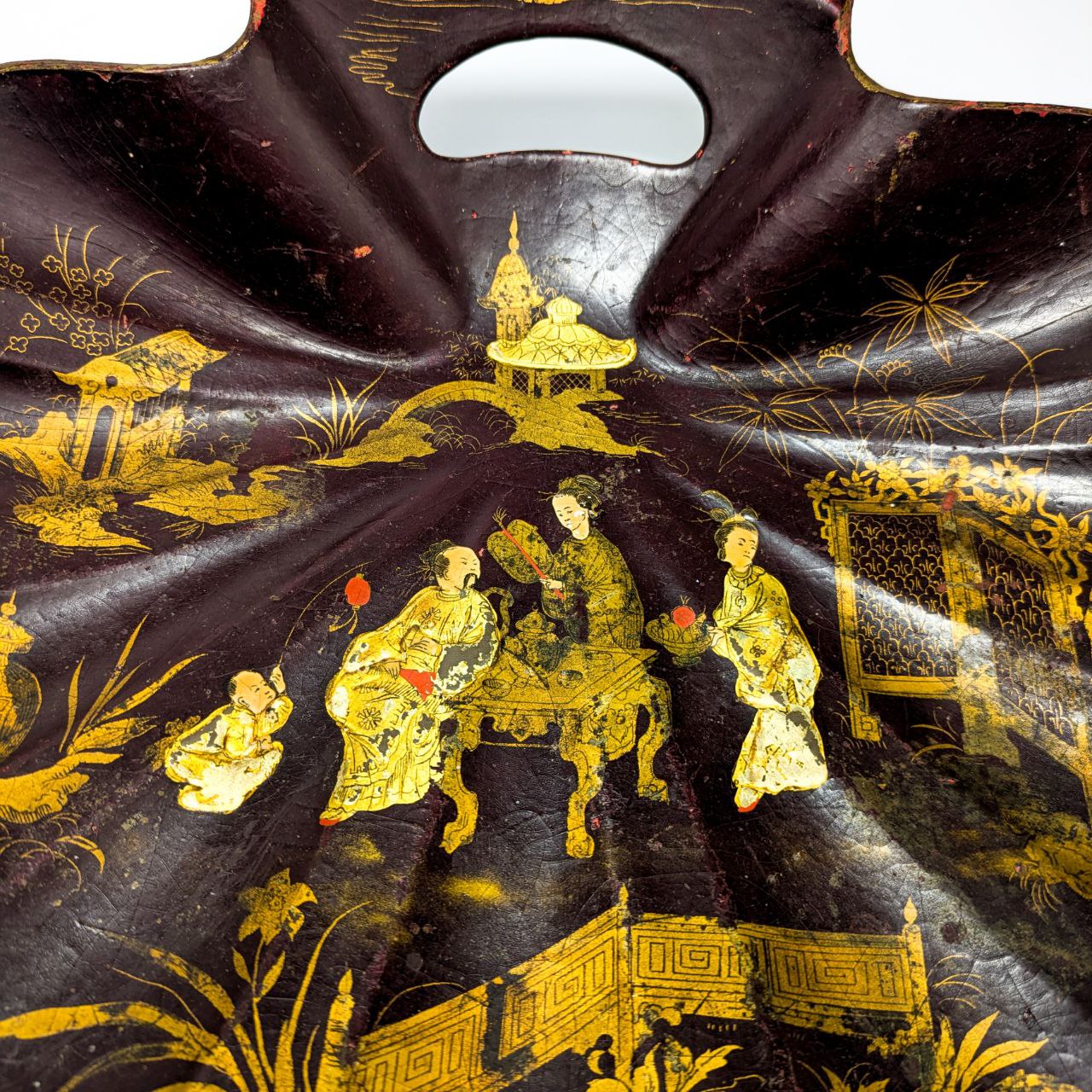 Vaciabolsillos de papier maché lacado Segundo Imperio Napoleón III c.1860