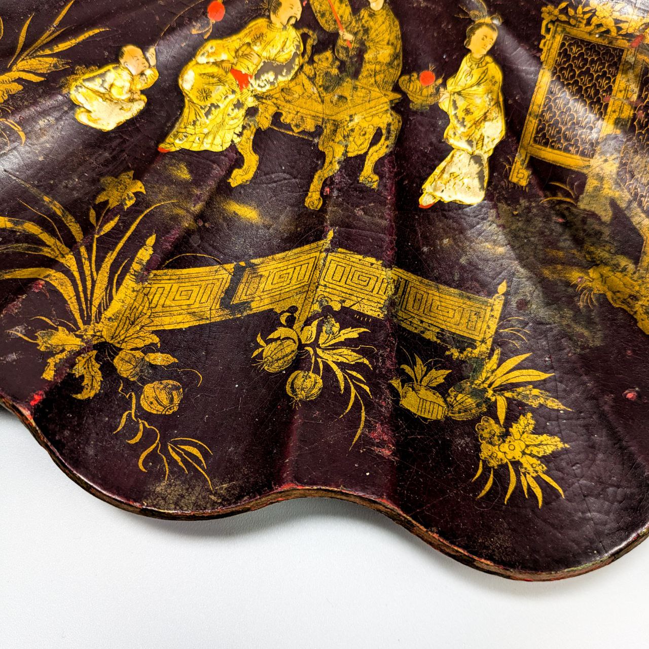 Vaciabolsillos de papier maché lacado Segundo Imperio Napoleón III c.1860