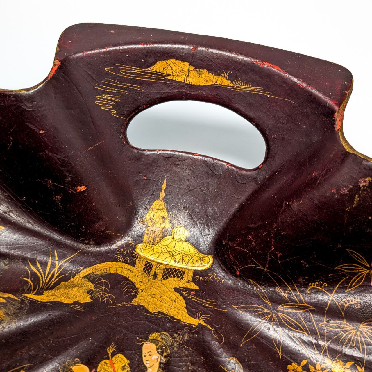 Vaciabolsillos de papier maché lacado Segundo Imperio Napoleón III c.1860