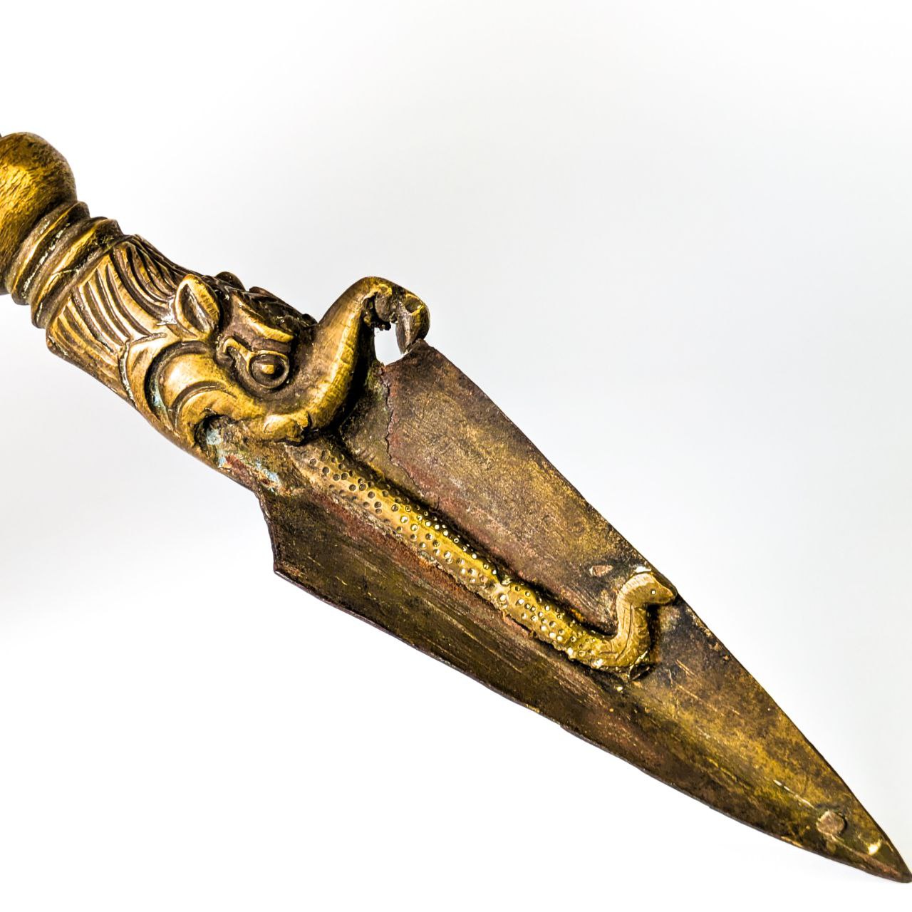 Daga o Phurba con Vajrakilaya y Makara, Tibet ca.1900