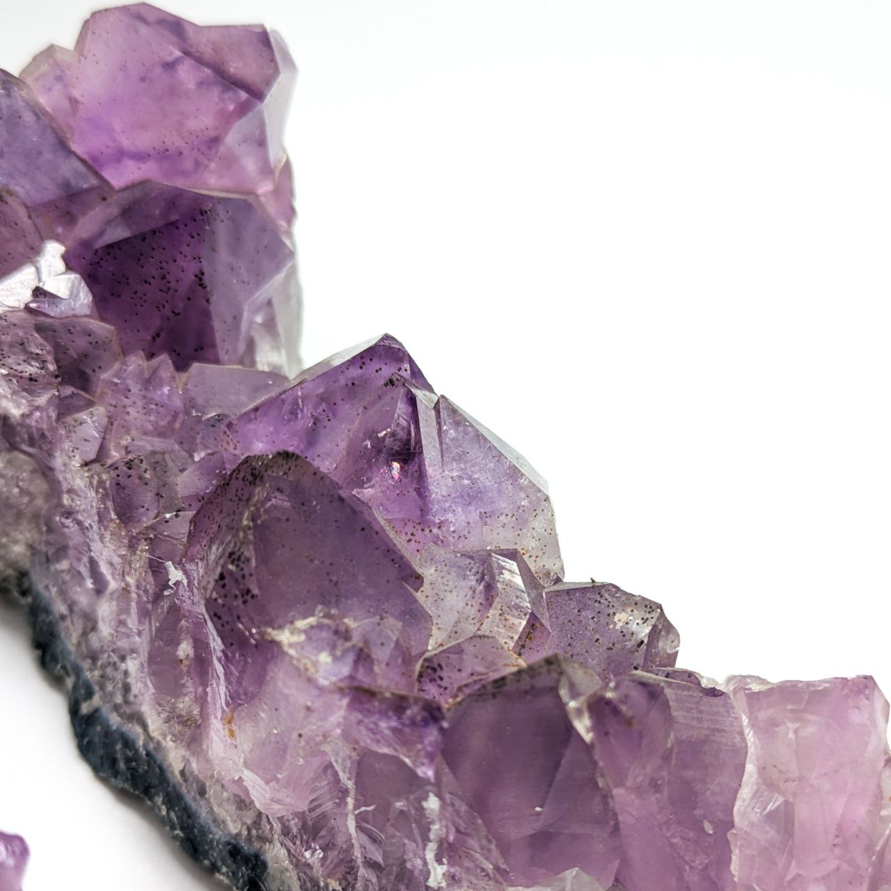 Dos trozos de Geoda de Amatista, Brasil