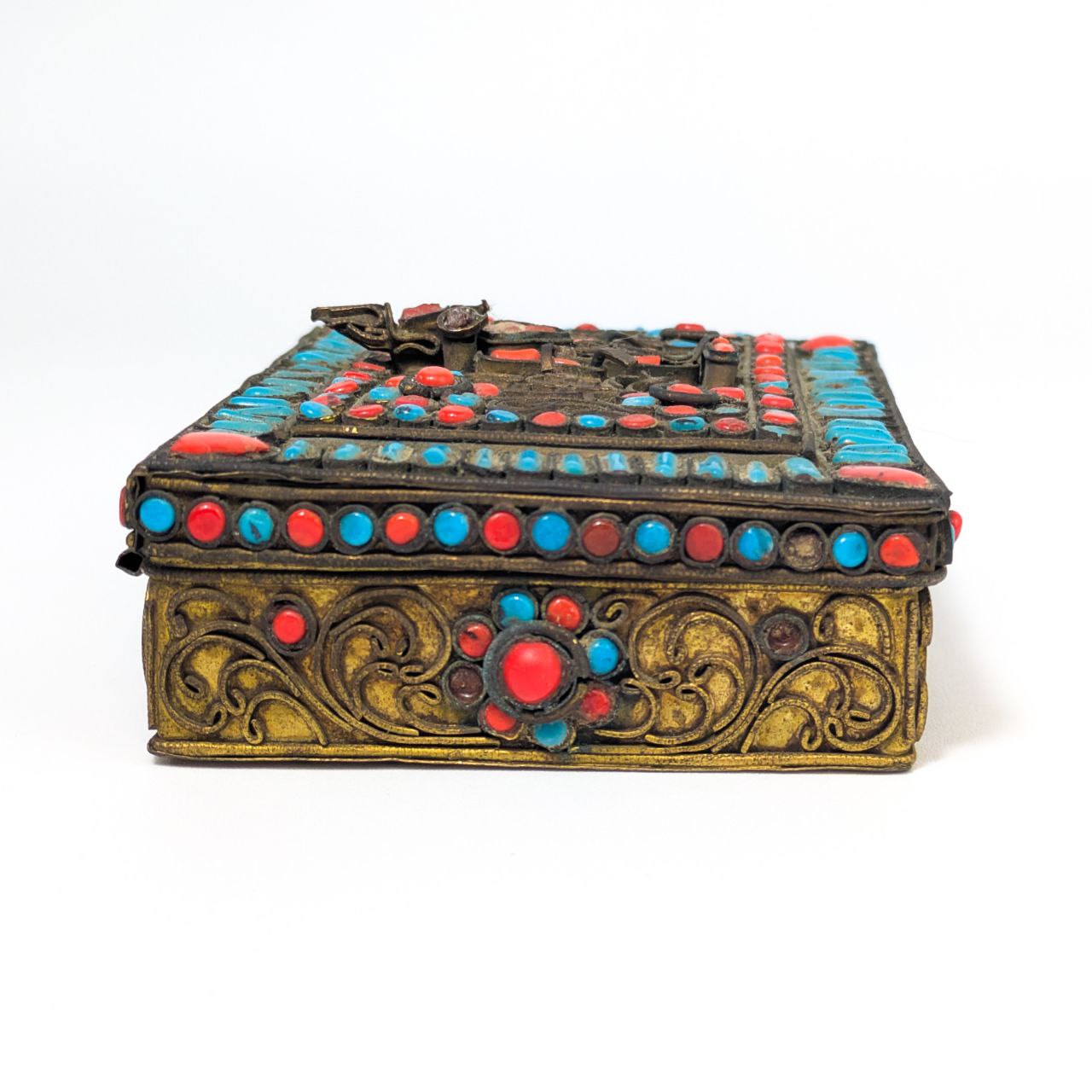 Caja Tibetana Filigrana, coral y Turquesa c.1900