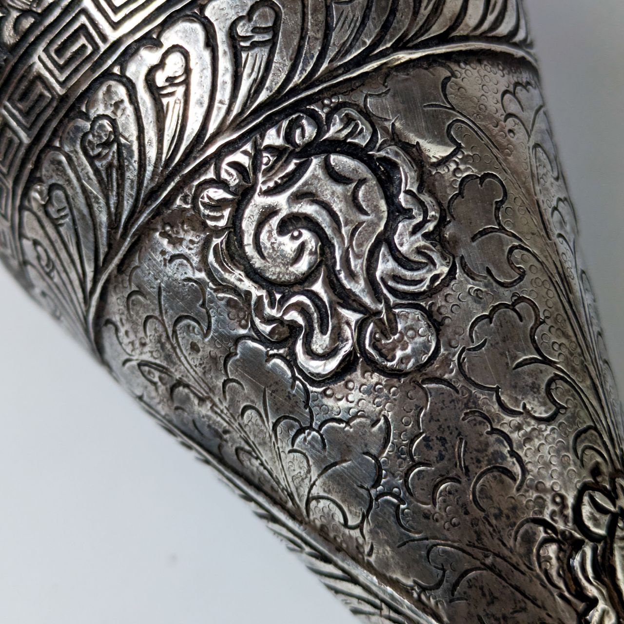 Concha Ceremonial tibetana Shanka con Plata  c.1880