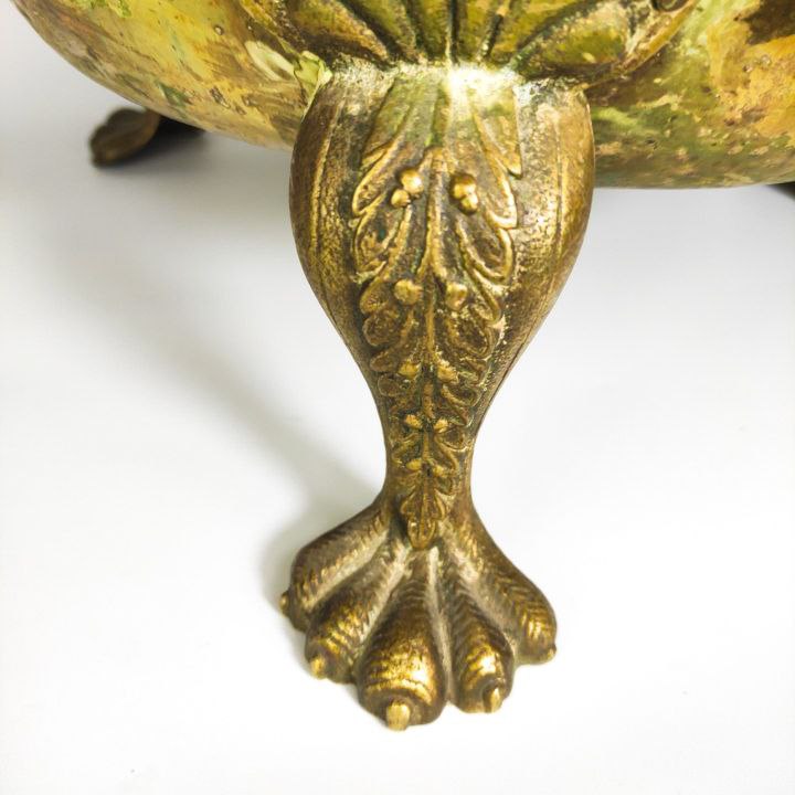 Macetero de bronce Victoriano de Garra de León, Inglaterra finales s.XIX